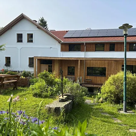 Appartement Biohof Besenbaeck *